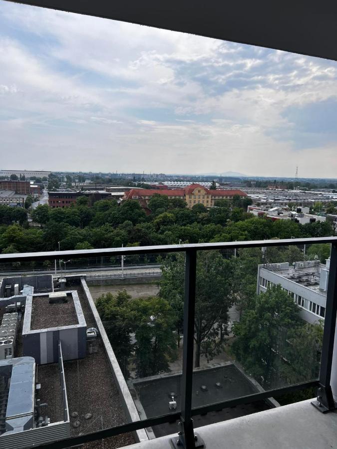 Property Apart - Legnicka Business Center Wrocław Extérieur photo