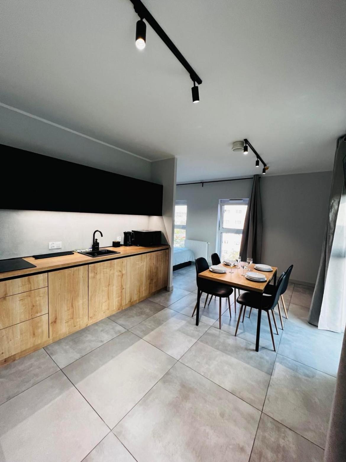Property Apart - Legnicka Business Center Wrocław Extérieur photo